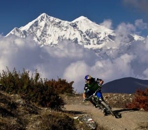 Παγκόσμια on line πρεμιέρα για το «STRENGTH IN NUMBERS» ... Ένα ντοκιμαντέρ για το mountain biking!