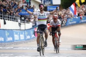 Ο Peter Sagan κερδίζει το Paris – Roubaix