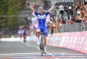 Ο Yates χάνει πολύτιμο χρόνο στο 18ο ετάπ του Giro d’ Italia