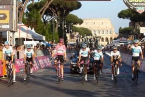 Ο Chris Froome κερδίζει το  Giro d'Italia 2018, ο Sam Bennett κερδίζει το στάδιο!