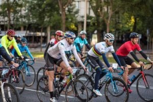 Πρώτη εμφάνιση του Valverde με το rainbow jersey