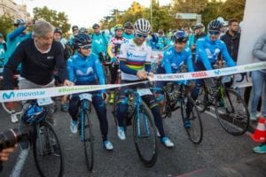 Πρώτη εμφάνιση του Valverde με το rainbow jersey