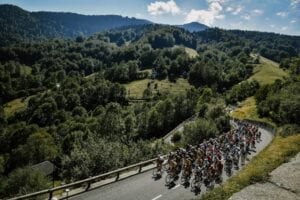 Le Tour 8η μέρα: Ο Nans Peters πήρε την 1η του νίκη στο Tour